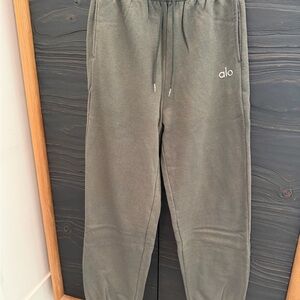 Alo Washed Green Joggers